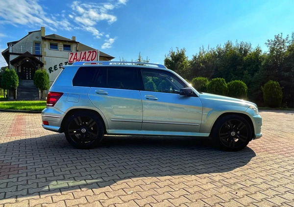 Mercedes-Benz GLK cena 42000 przebieg: 230000, rok produkcji 2009 z Pabianice małe 154